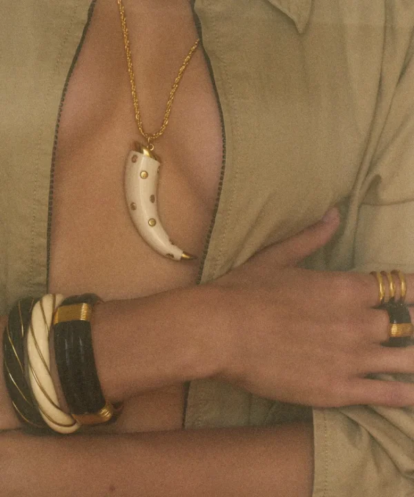 AURELIE BIDERMANN Jewellery>COLGANTE CAFTAN MOON ECRU